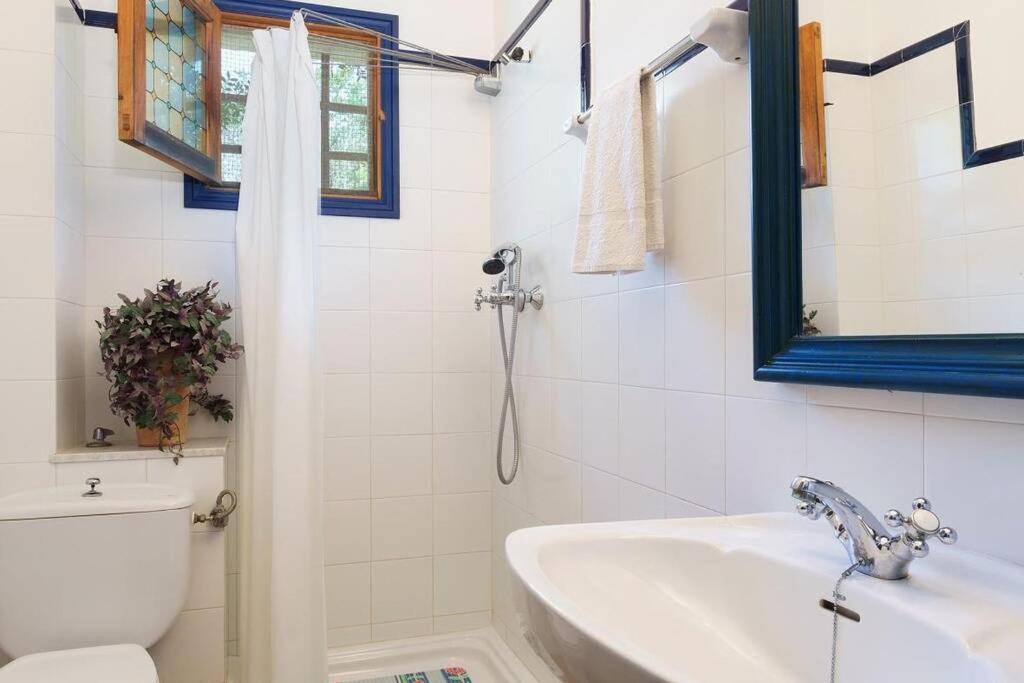 Nord - Typical Majorcan Villa, Private Pool, Bbq, Mediterranean Garden, Petfriendly * Pollença